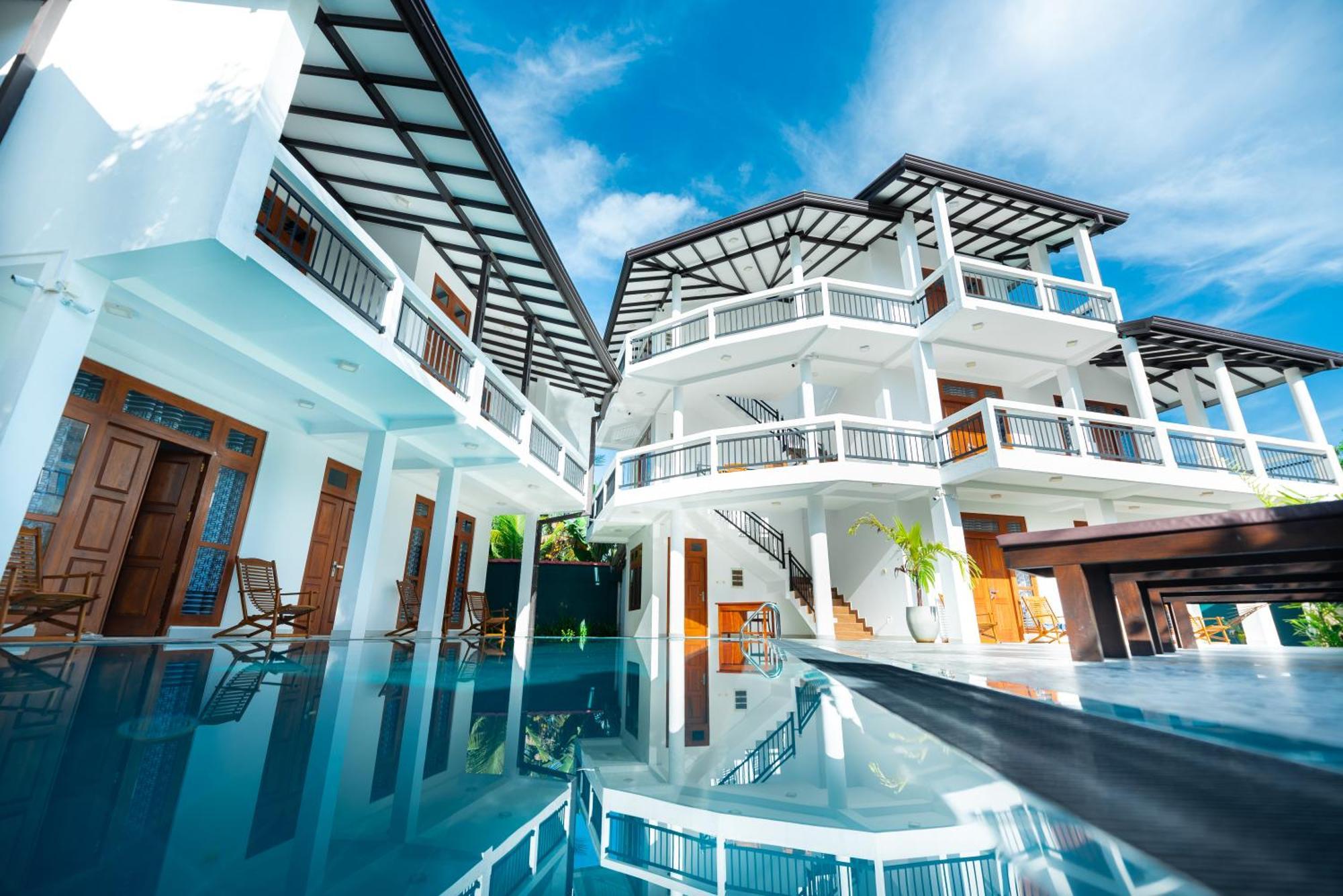 Teya Beach Hotel Ахангама Экстерьер фото